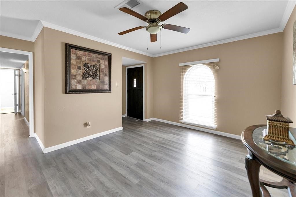 7621 Parker Road, Houston, TX 77016
