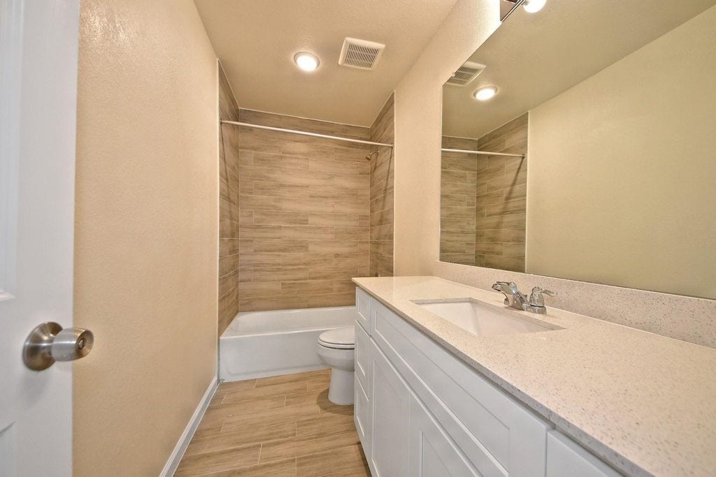 13518 Villa Arbor Dr, Houston, TX 77070