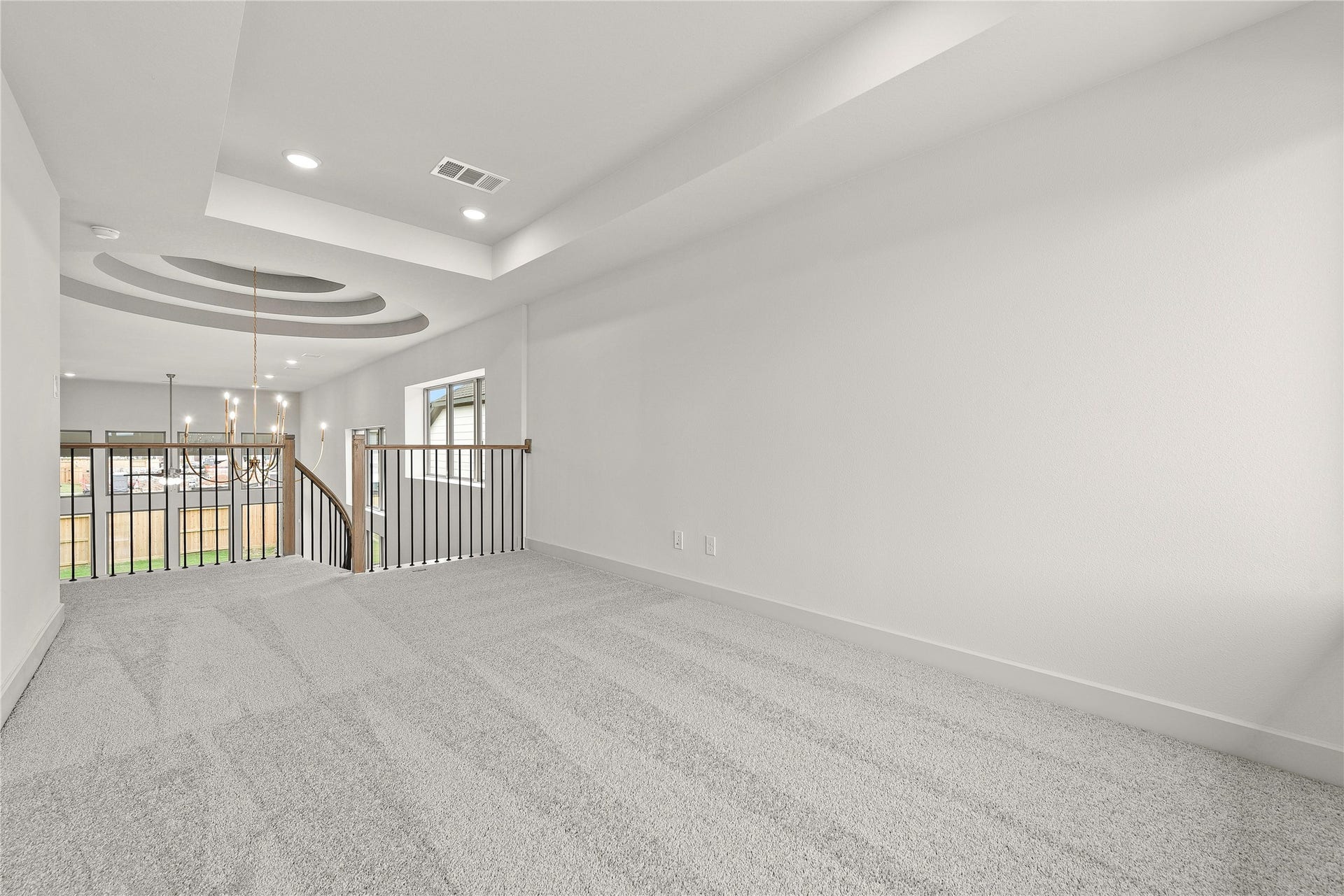386 Mulberry Creek Street, Conroe, TX 77304 Representative image; features, selections and colors may vary.