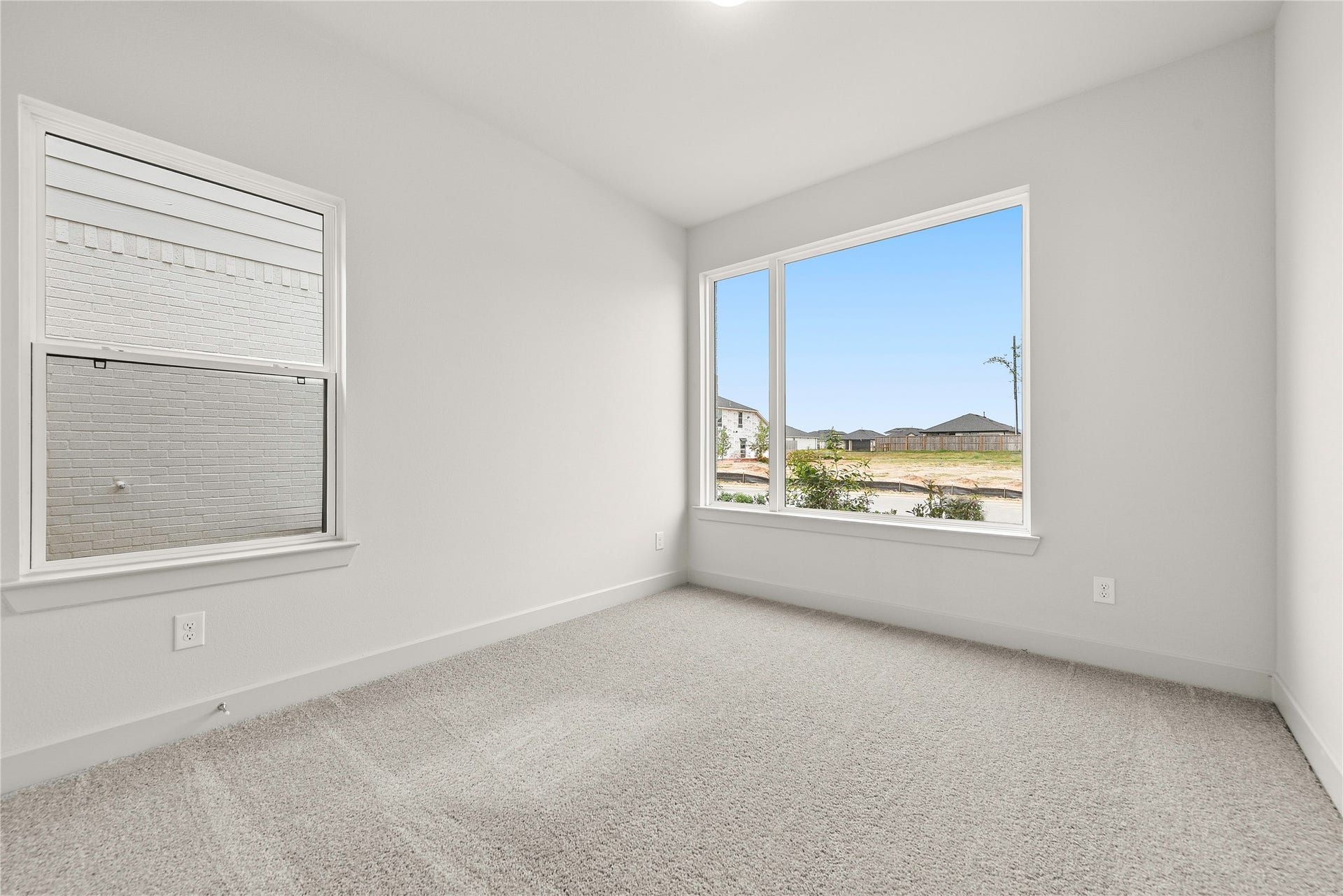 386 Mulberry Creek Street, Conroe, TX 77304 Representative image; features, selections and colors may vary.