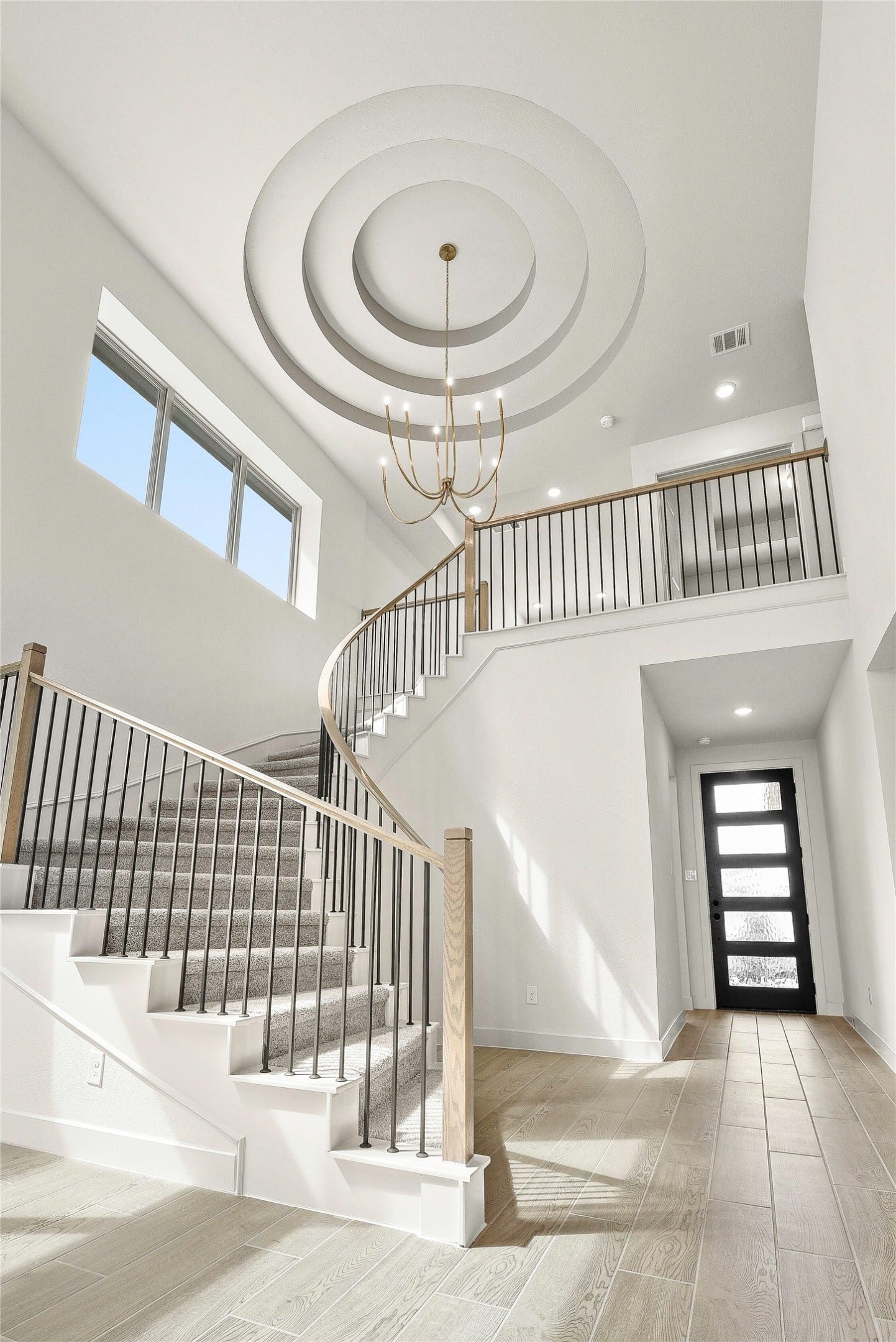 386 Mulberry Creek Street, Conroe, TX 77304 Representative image; features, selections and colors may vary.