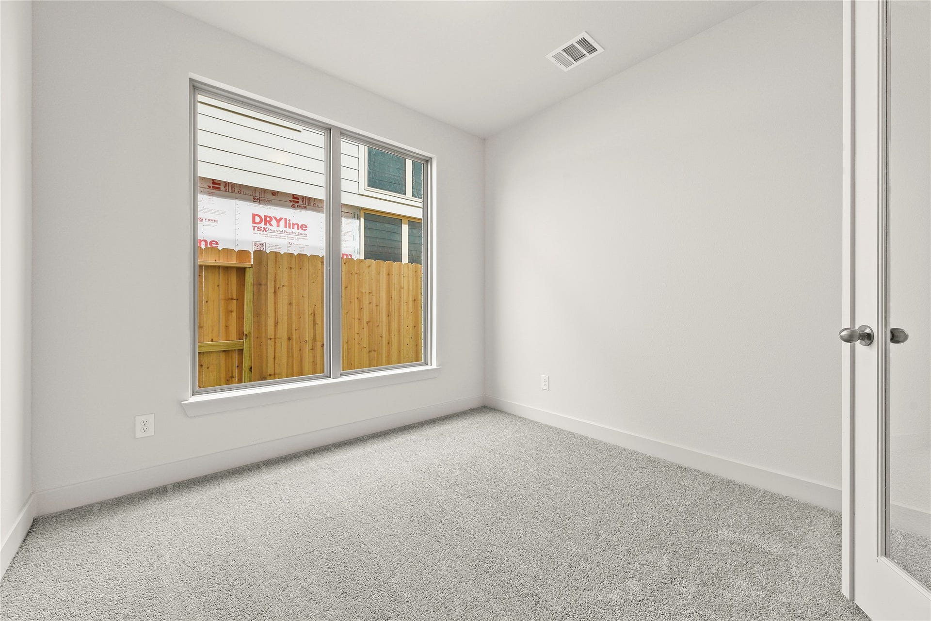 386 Mulberry Creek Street, Conroe, TX 77304 Representative image; features, selections and colors may vary.