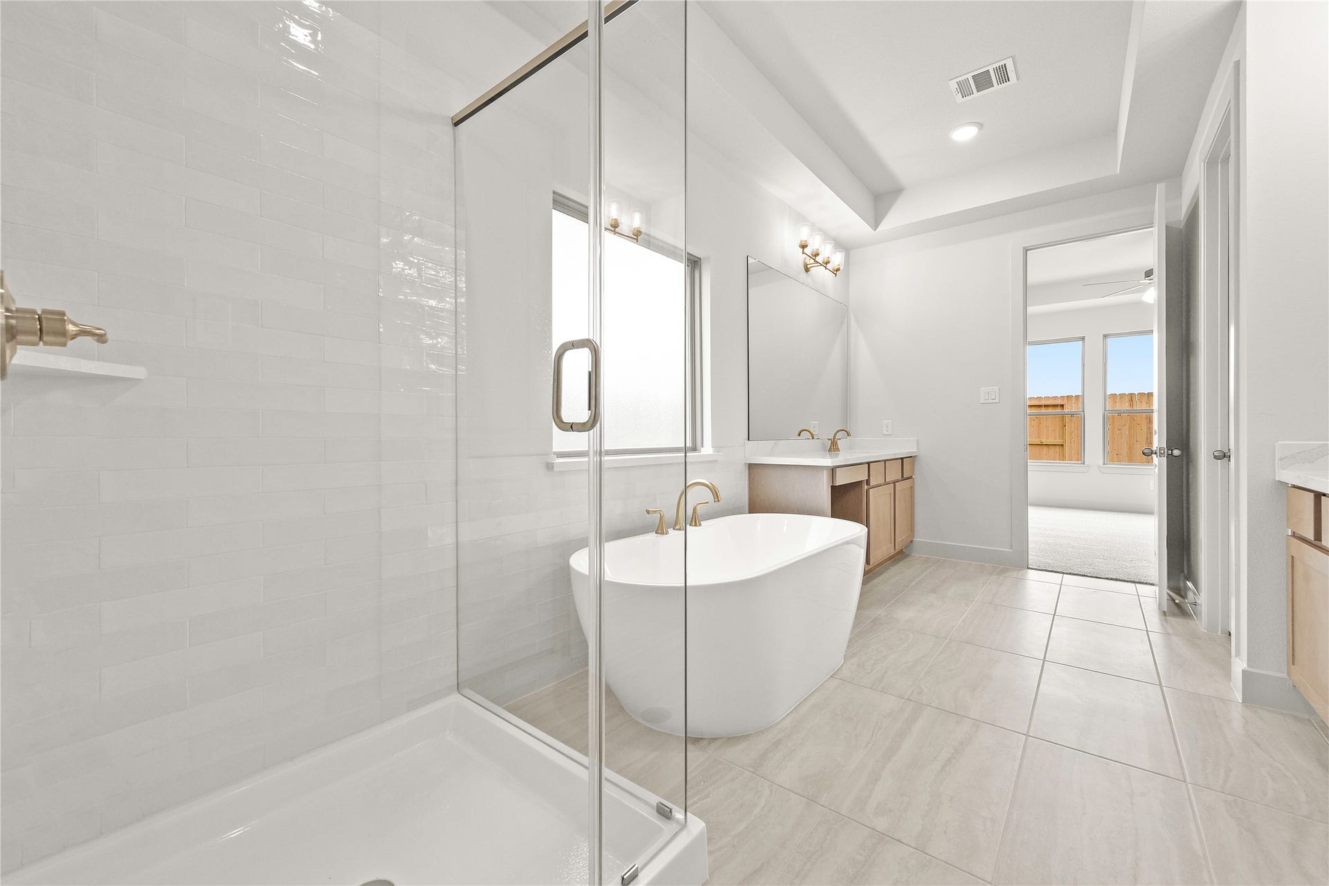 386 Mulberry Creek Street, Conroe, TX 77304 Representative image; features, selections and colors may vary.