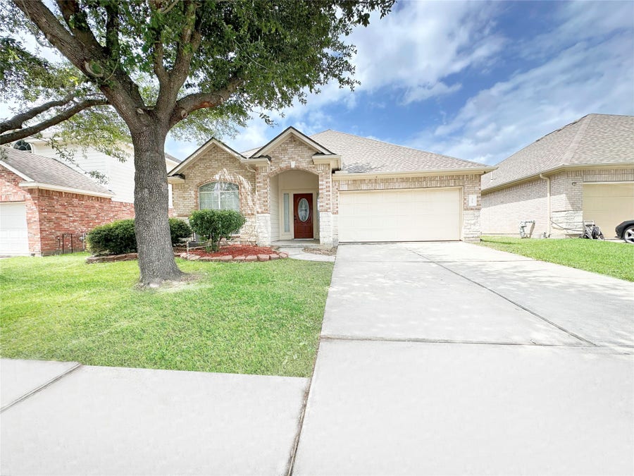Property photo for 2910 Lemmingham Drive, Spring, TX