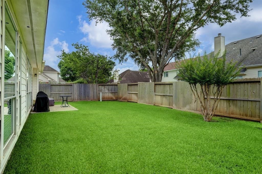 635 Presley Way, Sugar Land, TX 77479