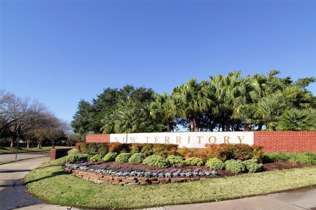 635 Presley Way, Sugar Land, TX 77479