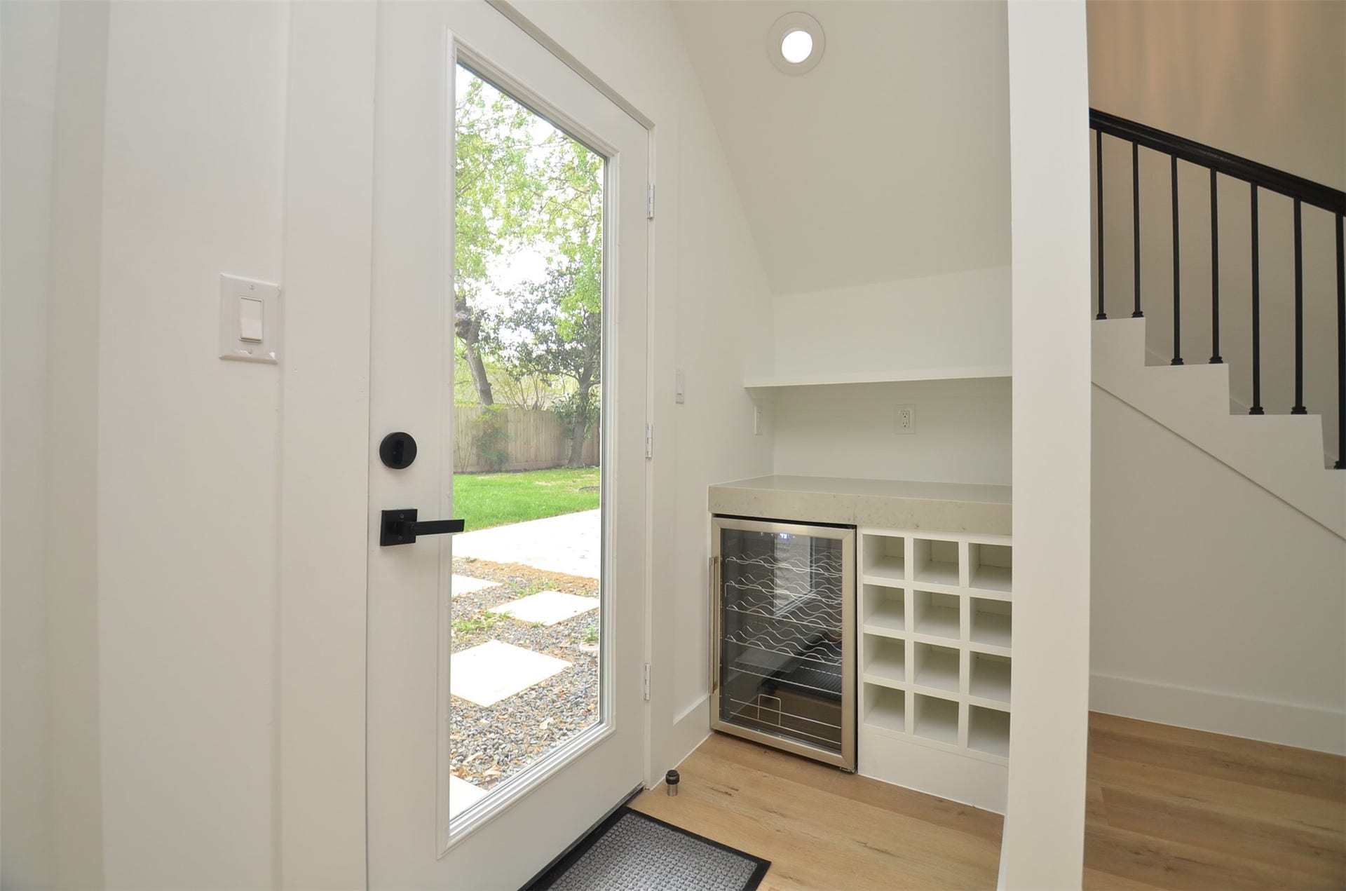 1207 Martin Street, Houston, TX 77018 1207 Martin Street, Houston, TX 77018