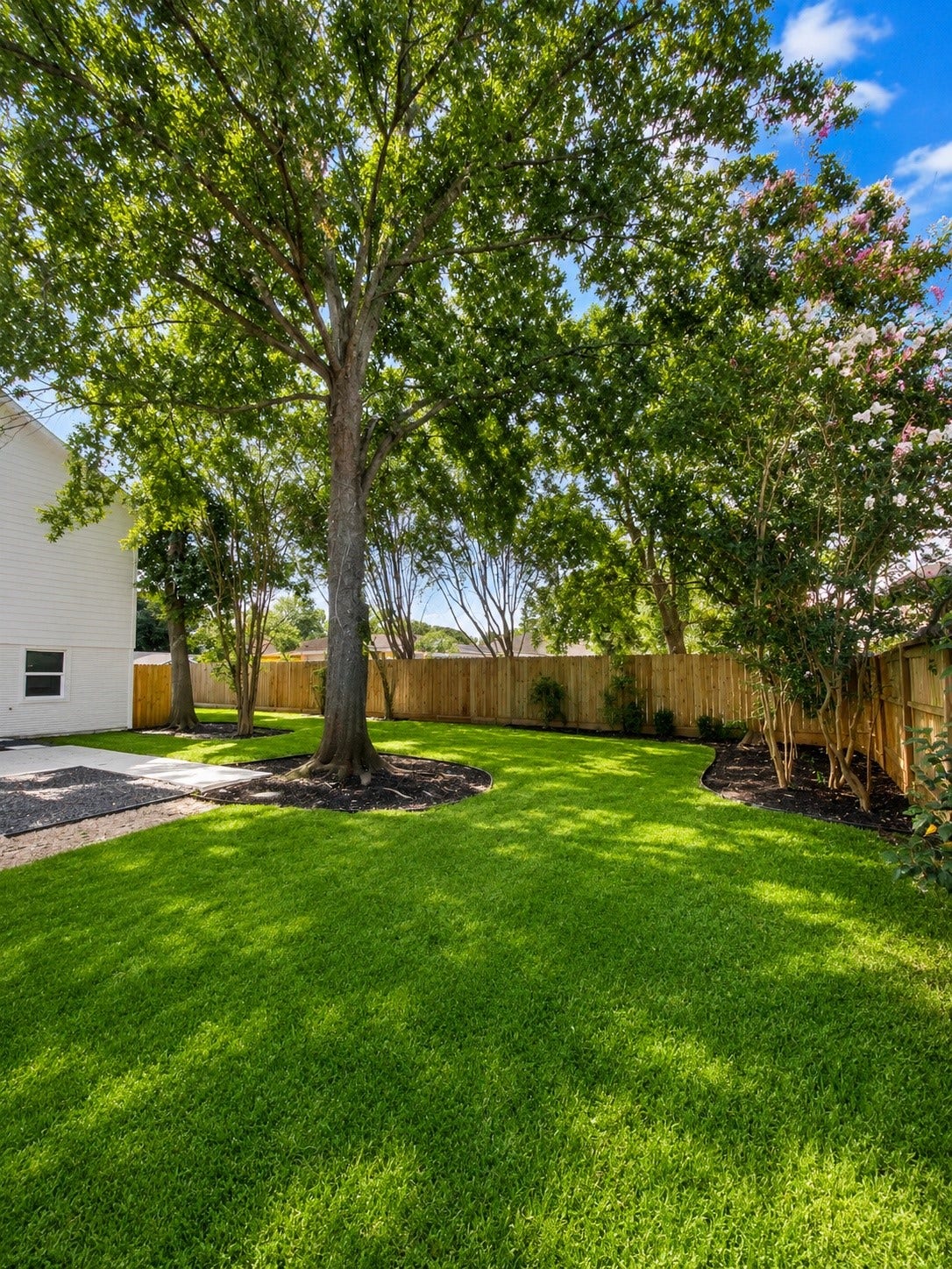 1207 Martin Street, Houston, TX 77018 1207 Martin Street, Houston, TX 77018