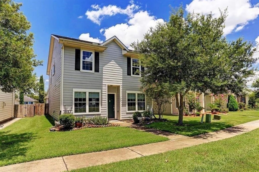 Property photo for 1609 Palcio Real Drive, Houston, TX