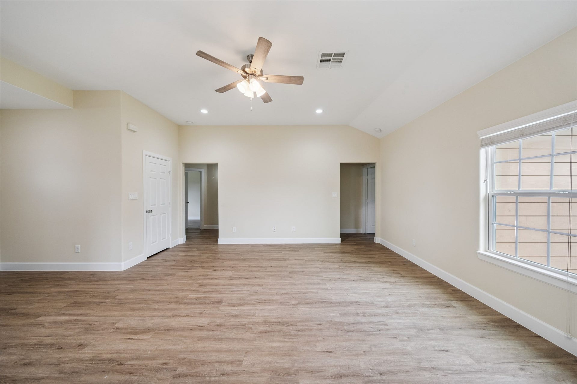 14107 Overstreet, Willis, TX 77318 14107 Overstreet, Willis, TX 77318