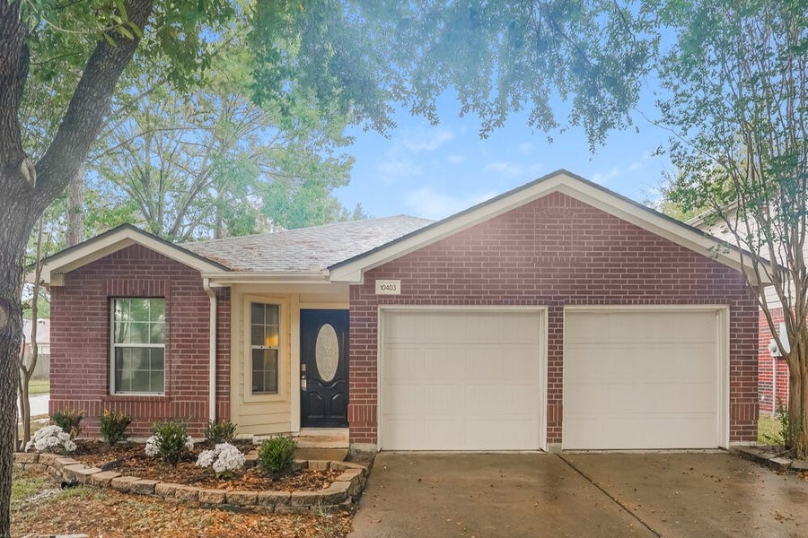 Property photo for 10403 Falling River Drive, Houston, TX