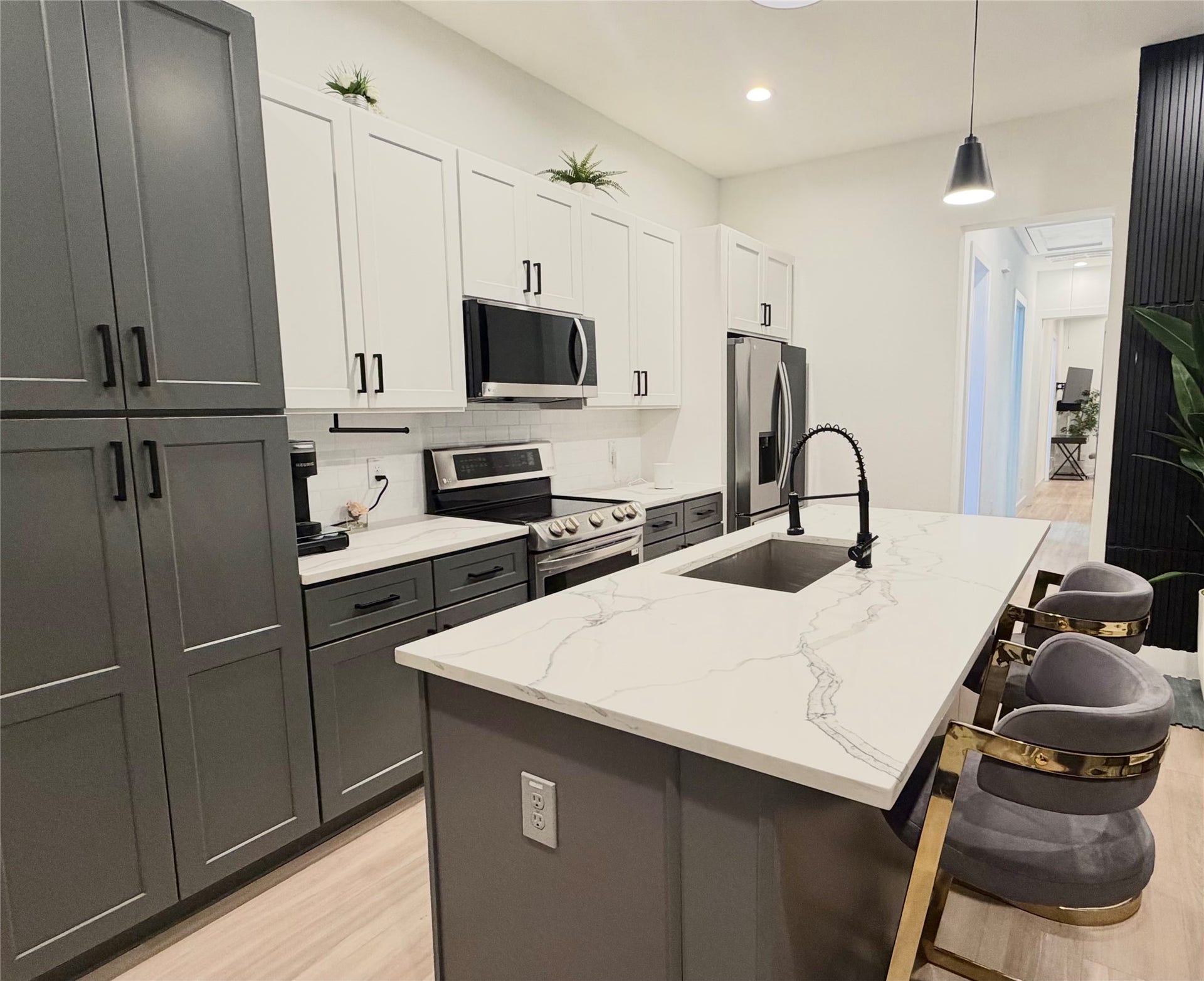 3549 Amos Street, #B, Houston, TX 77021
