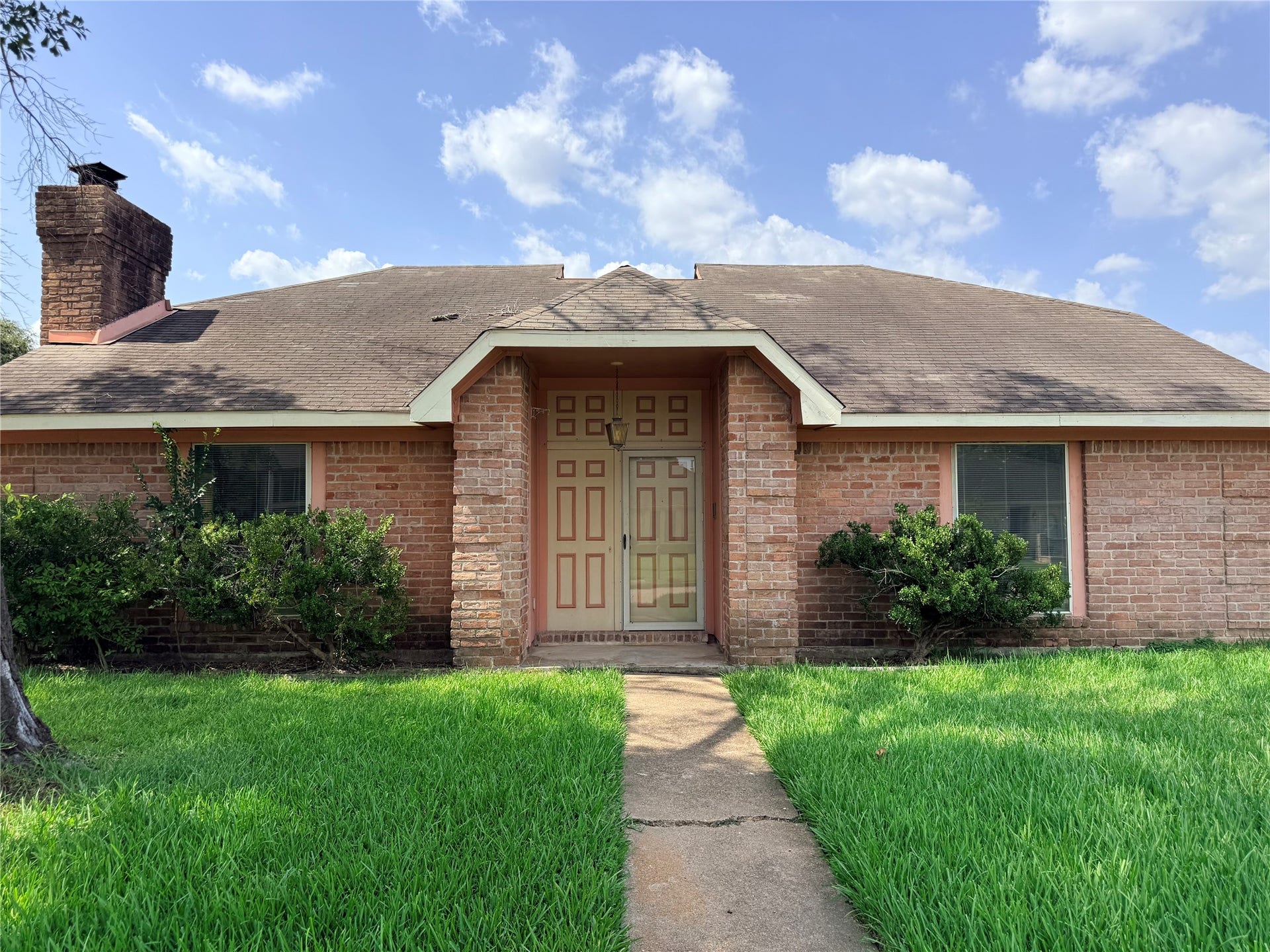 1834 Quail Valley East Drive, Missouri City, TX 77459 1834 Quail Valley East Drive, Missouri City, TX 77459