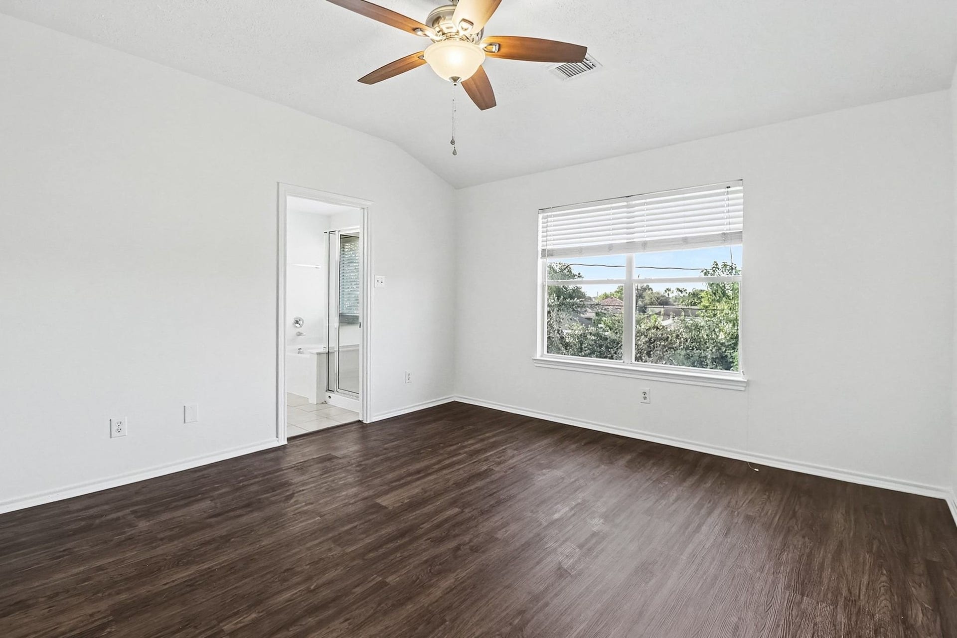 6304 Stoney Creek Drive, Pasadena, TX 77503 6304 Stoney Creek Drive, Pasadena, TX 77503