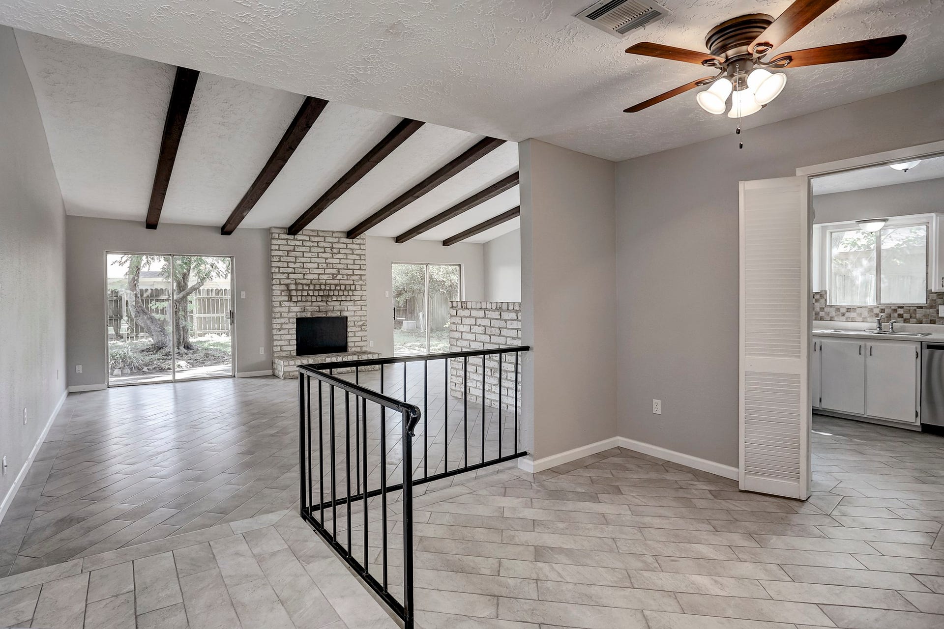 Open floorplan in split level with formal dining area
