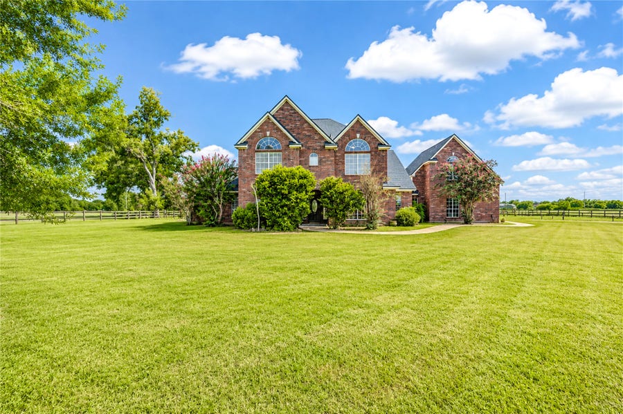 Property photo for 3235 Blue Grass Drive, Richmond, TX