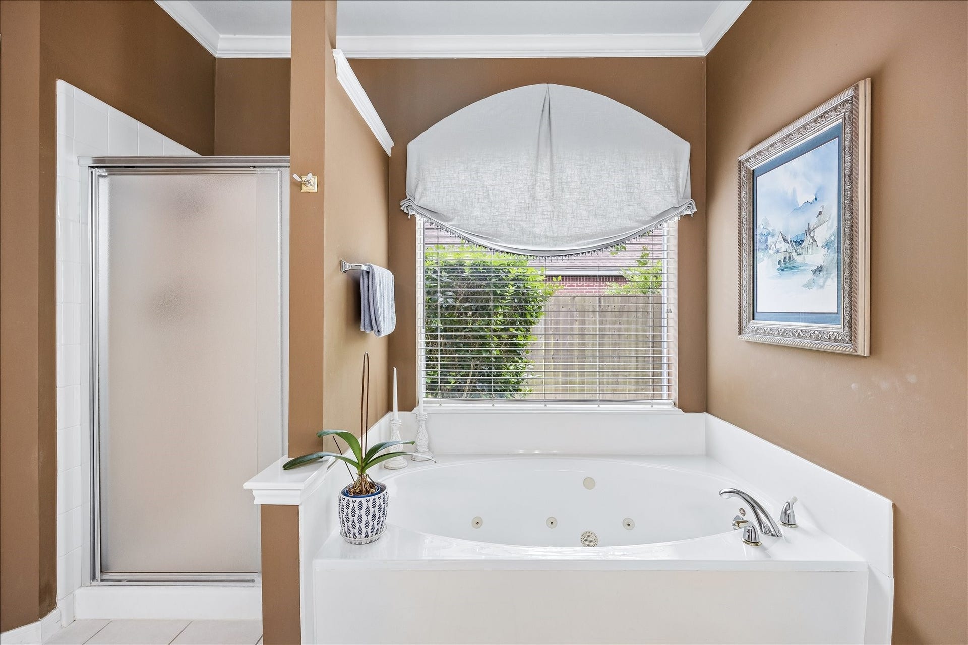 9618 Randon Lane, Missouri City, TX 77459 "Jacuzzi" soaking tub and separate shower in the Primary Bathroom.