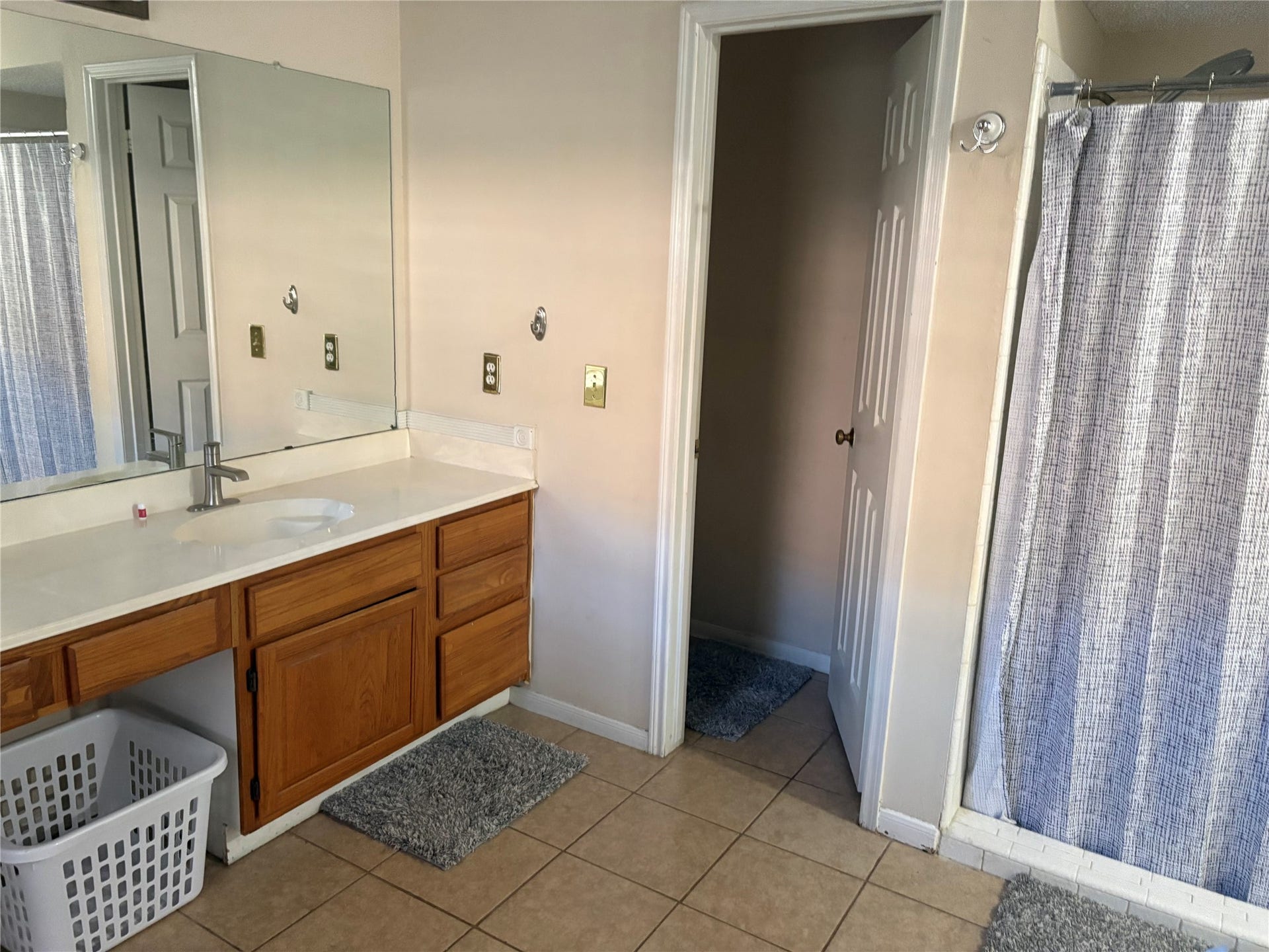 2319 Mill Creek Drive, Sugar Land, TX 77478