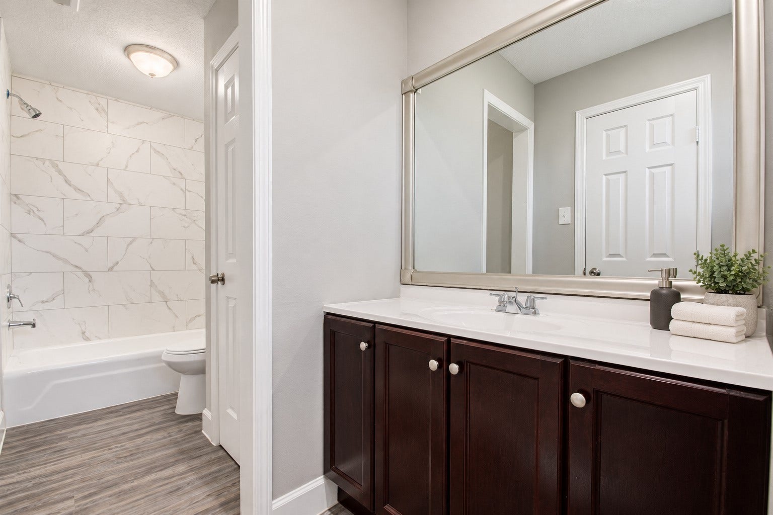 4126 Worrell Drive, Houston, TX 77045 *VIRTUALLY STAGED*
