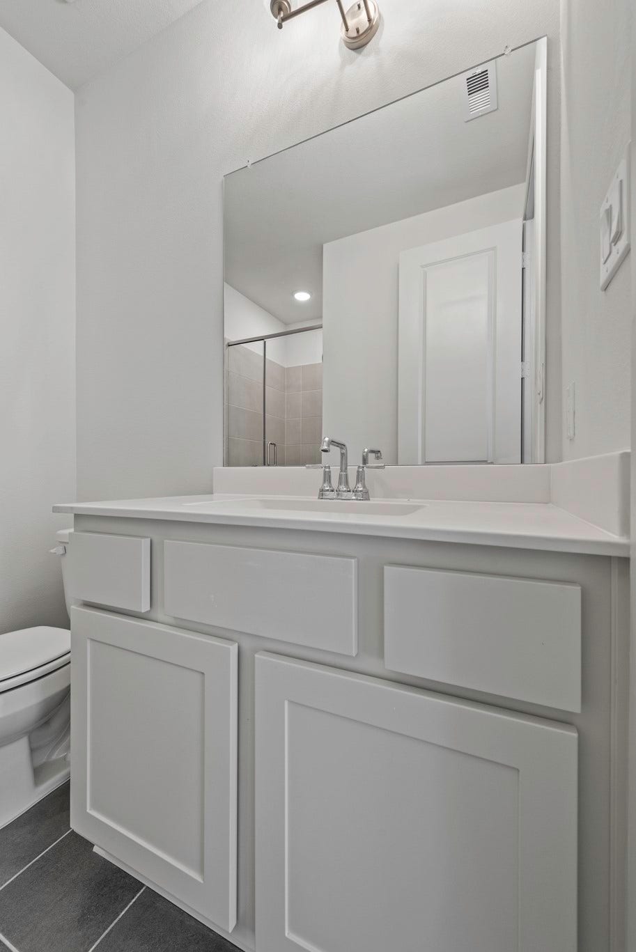 1028 Palm Canyon Lane, Katy, TX 77493 Representative image; features, selections, and colors may vary.