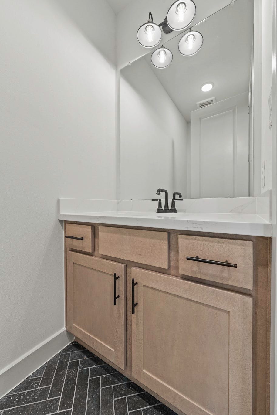 1028 Palm Canyon Lane, Katy, TX 77493 Representative image; features, selections, and colors may vary.