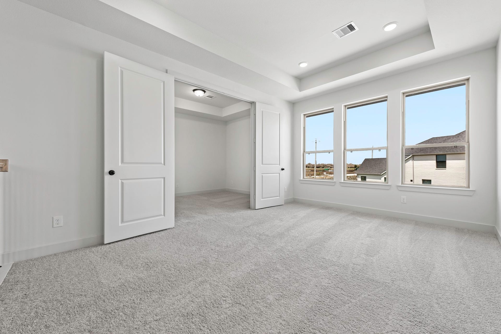 1028 Palm Canyon Lane, Katy, TX 77493 Representative image; features, selections, and colors may vary.