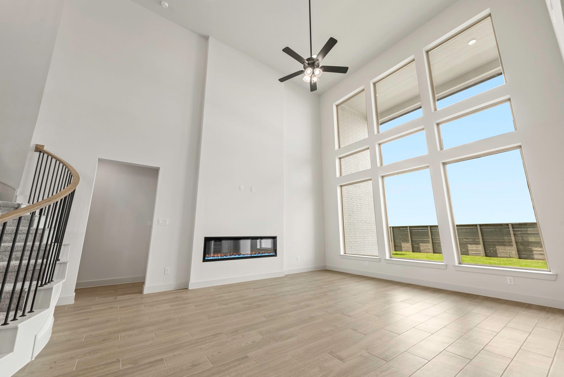 1028 Palm Canyon Lane, Katy, TX 77493 Representative image; features, selections, and colors may vary.