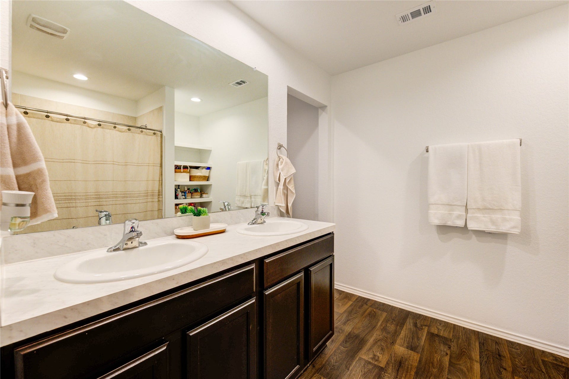 21577 Starry Night Drive, New Caney, TX 77357 21577 Starry Night Drive, New Caney, TX 77357