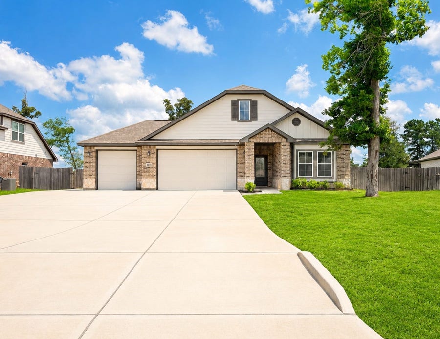 Property photo for 6130 Hazel Lake Drive, Conroe, TX