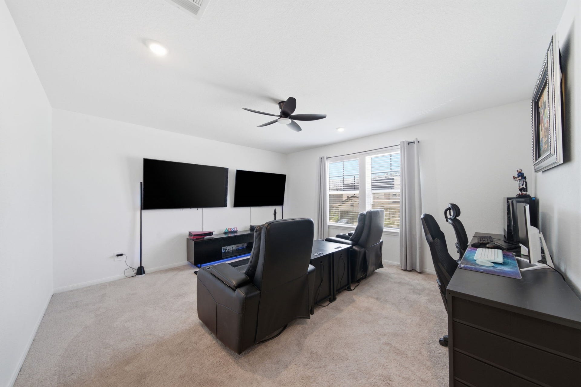 2nd floor game room