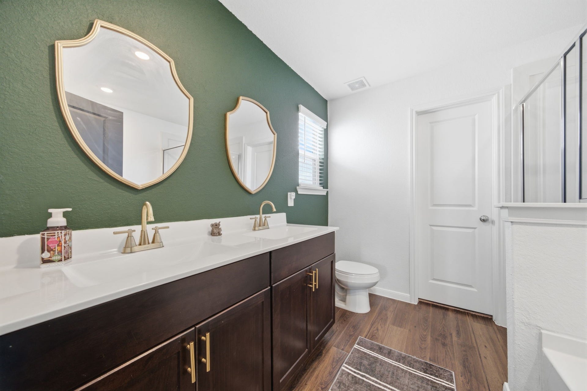 Primary bedroom ensuite.