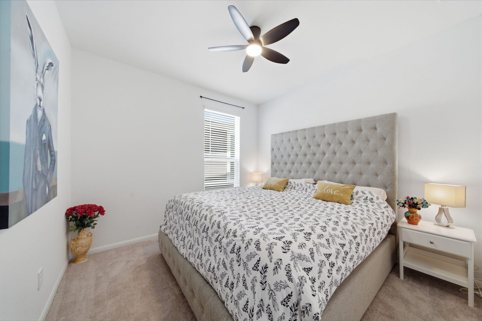 Secondary bedroom located on the 1st floor.