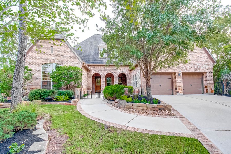 Property photo for 7 Shearling Court, Spring, TX