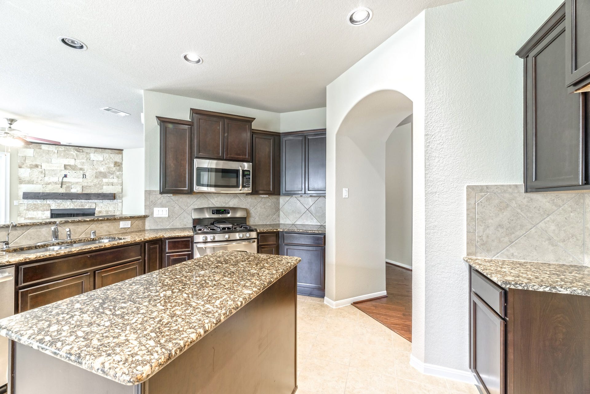 202 Black Swan Place, Magnolia, TX 77354 The kitchen has plenty of natural light and lots of counter space.