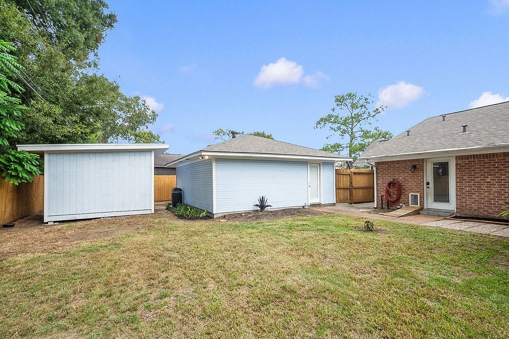 3838 Hansen Drive, Dickinson, TX 77539 3838 Hansen Drive, Dickinson, TX 77539