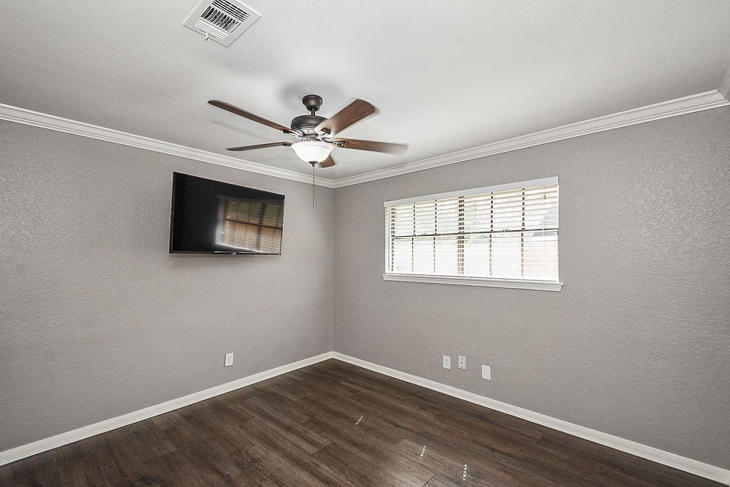 3838 Hansen Drive, Dickinson, TX 77539 3838 Hansen Drive, Dickinson, TX 77539