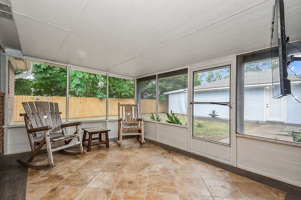 3838 Hansen Drive, Dickinson, TX 77539 3838 Hansen Drive, Dickinson, TX 77539
