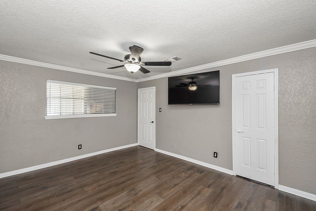 3838 Hansen Drive, Dickinson, TX 77539 3838 Hansen Drive, Dickinson, TX 77539