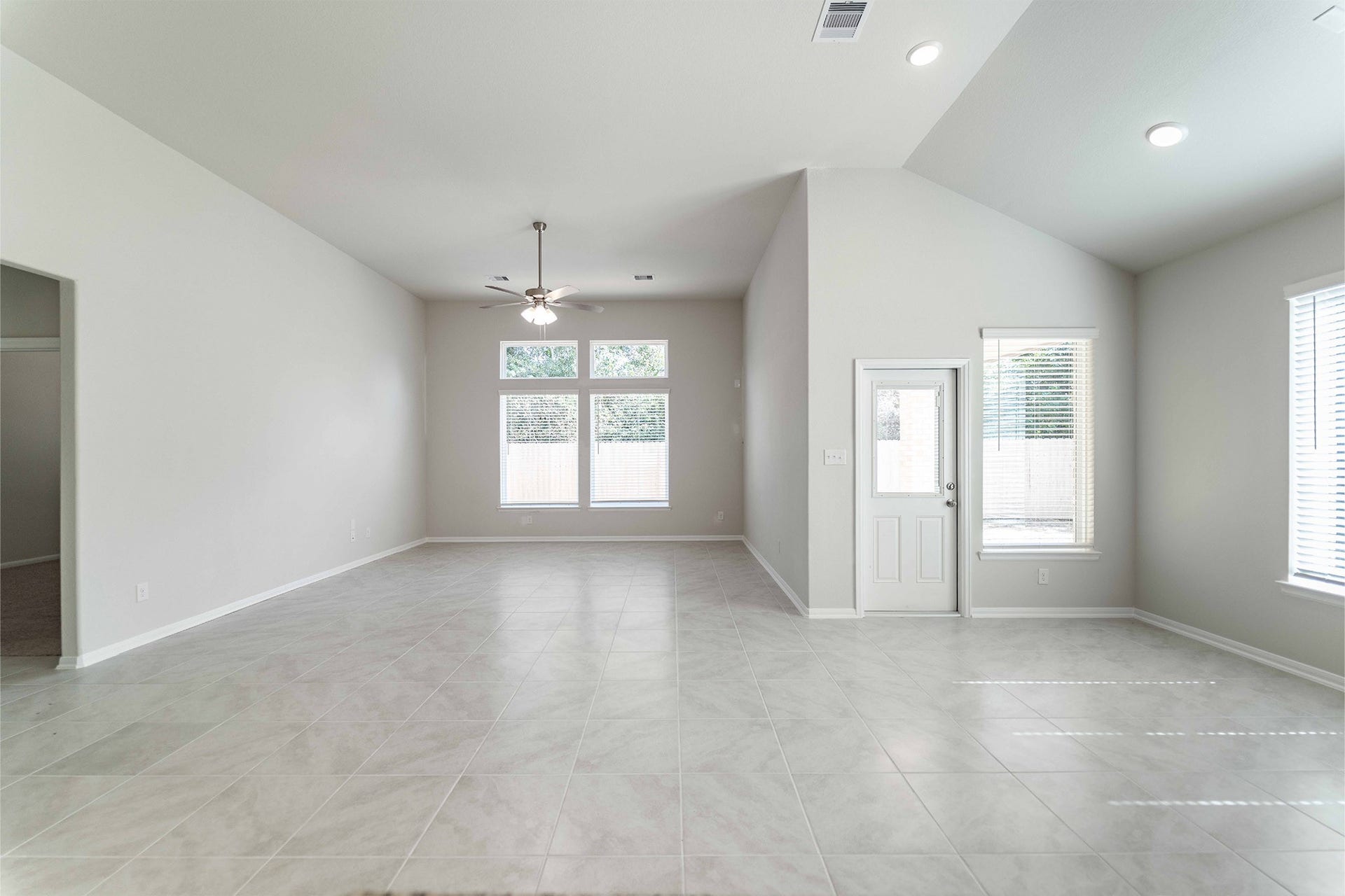 426 Riesling Drive, Alvin, TX 77511 426 Riesling Drive, Alvin, TX 77511