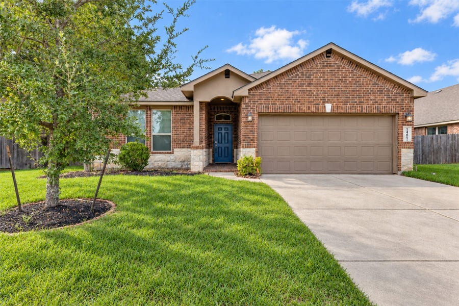 Property photo for 14011 Wolftrap Lane, Conroe, TX
