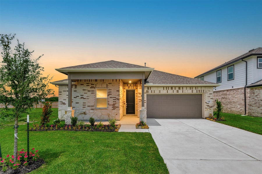Property photo for 335 West Rose Marie Lane, Montgomery, TX