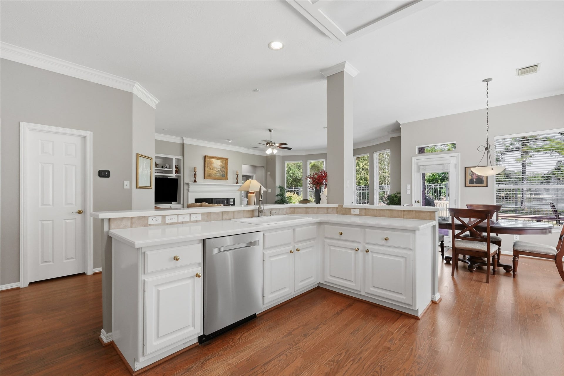 11839 Catrose Lane, Cypress, TX 77429 Notice how open the kitchen is to the living area.