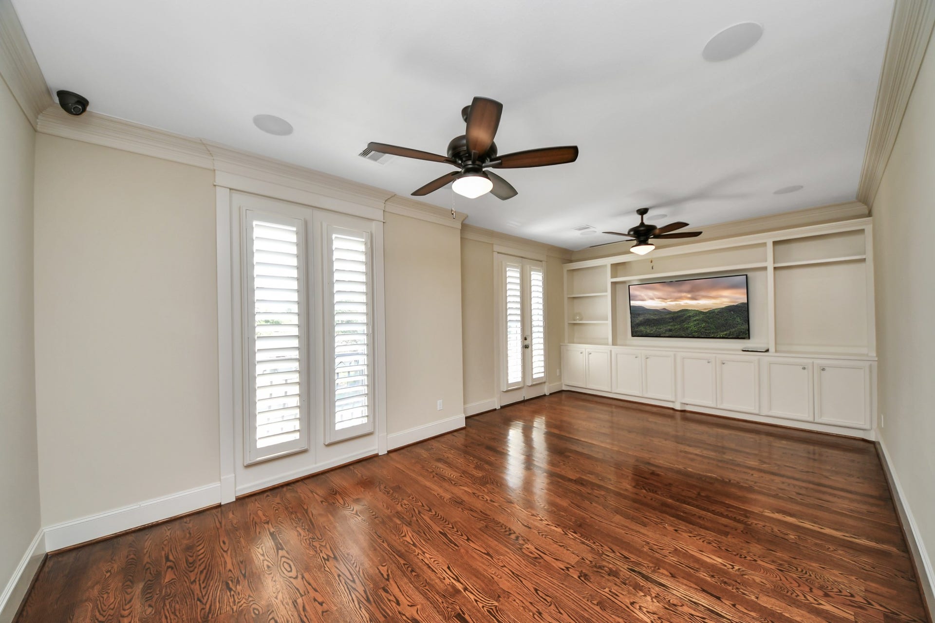 9614 Chatfield Street, Houston, TX 77025 9614 Chatfield Street, Houston, TX 77025