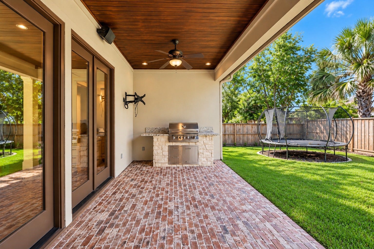 9614 Chatfield Street, Houston, TX 77025 9614 Chatfield Street, Houston, TX 77025