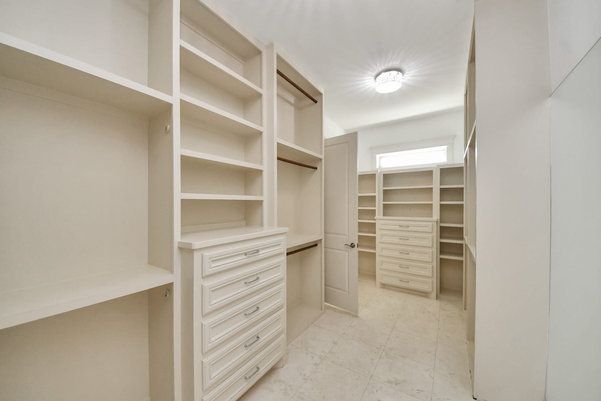 9614 Chatfield Street, Houston, TX 77025 9614 Chatfield Street, Houston, TX 77025