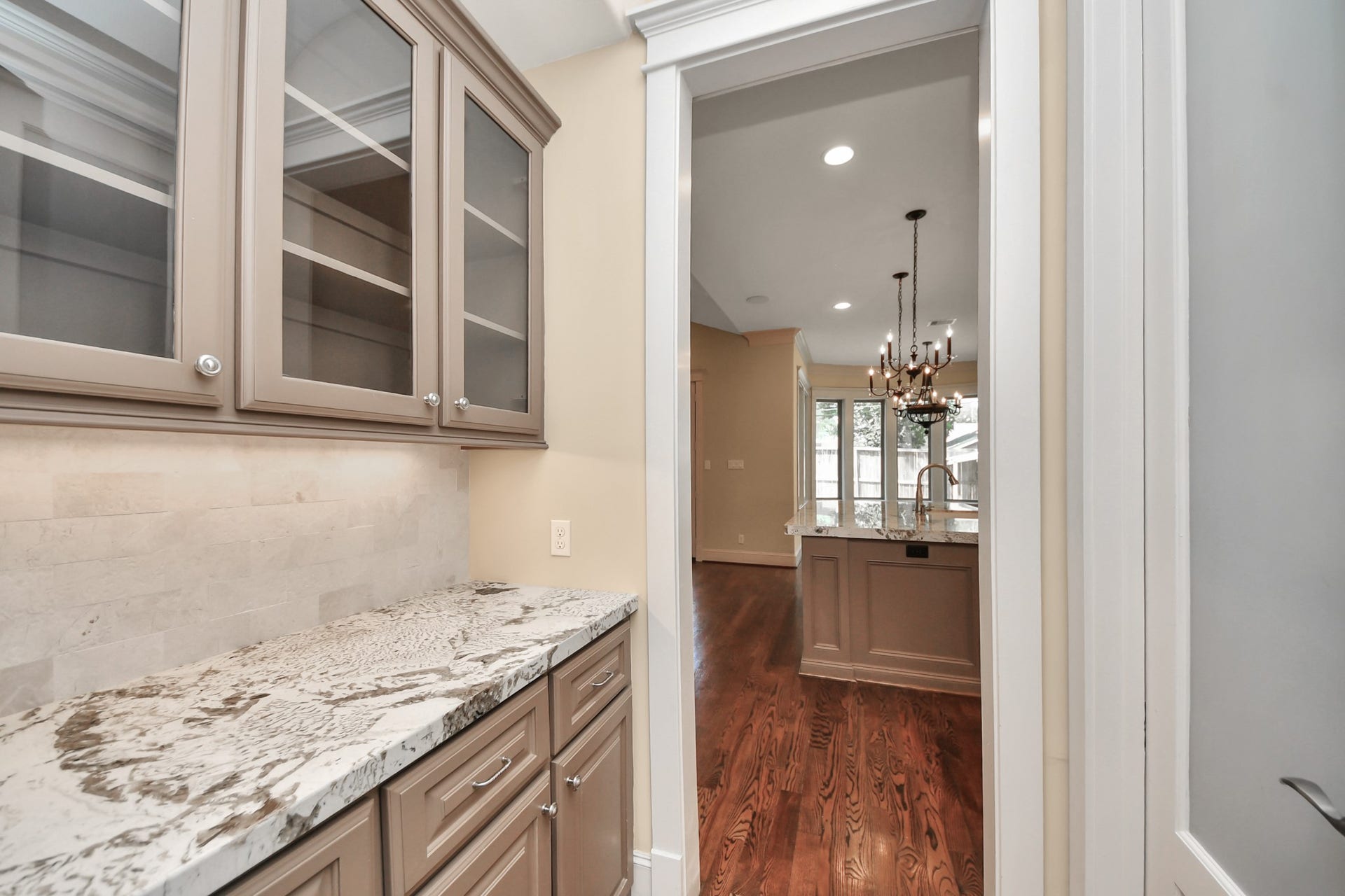 9614 Chatfield Street, Houston, TX 77025 9614 Chatfield Street, Houston, TX 77025