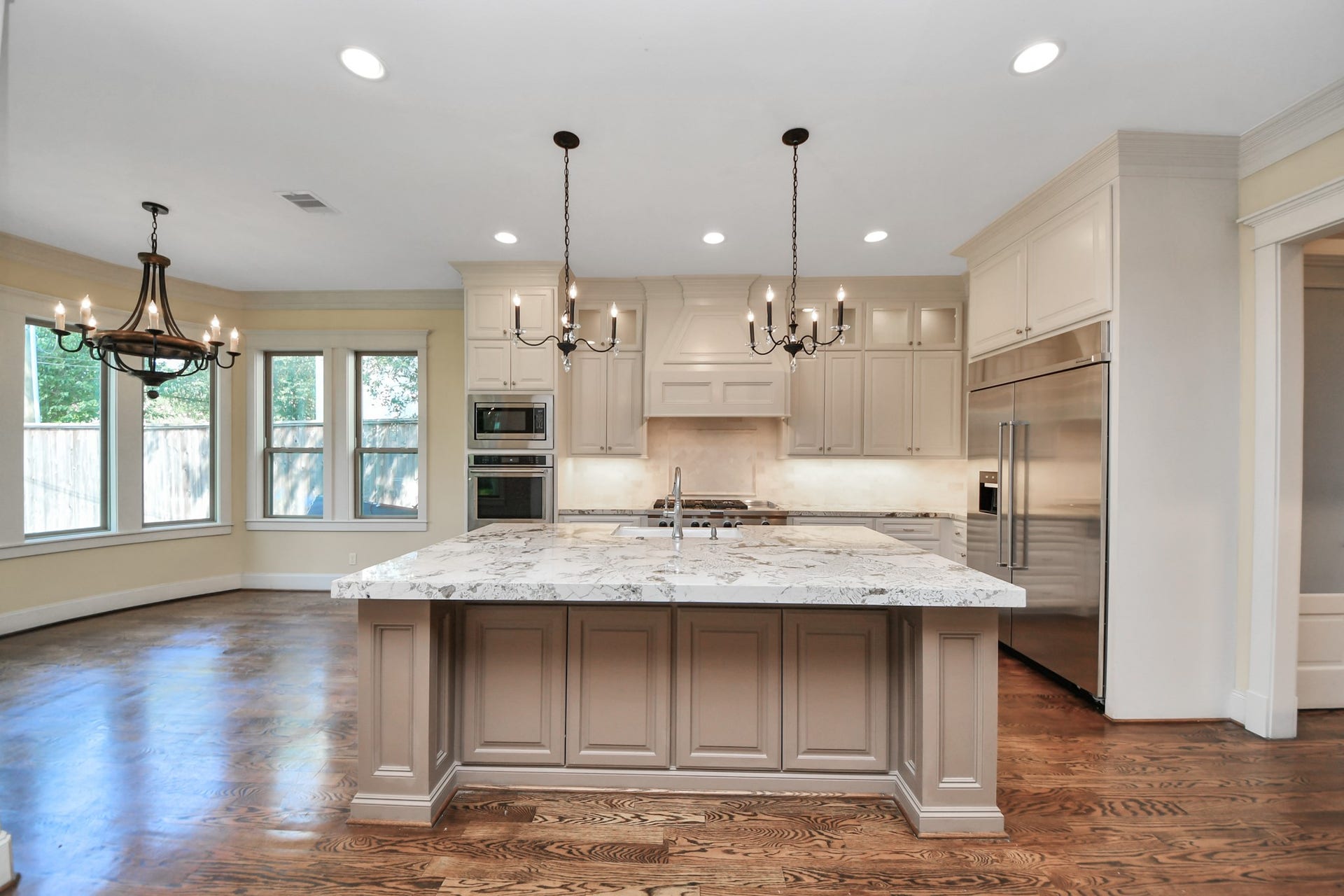 9614 Chatfield Street, Houston, TX 77025 9614 Chatfield Street, Houston, TX 77025