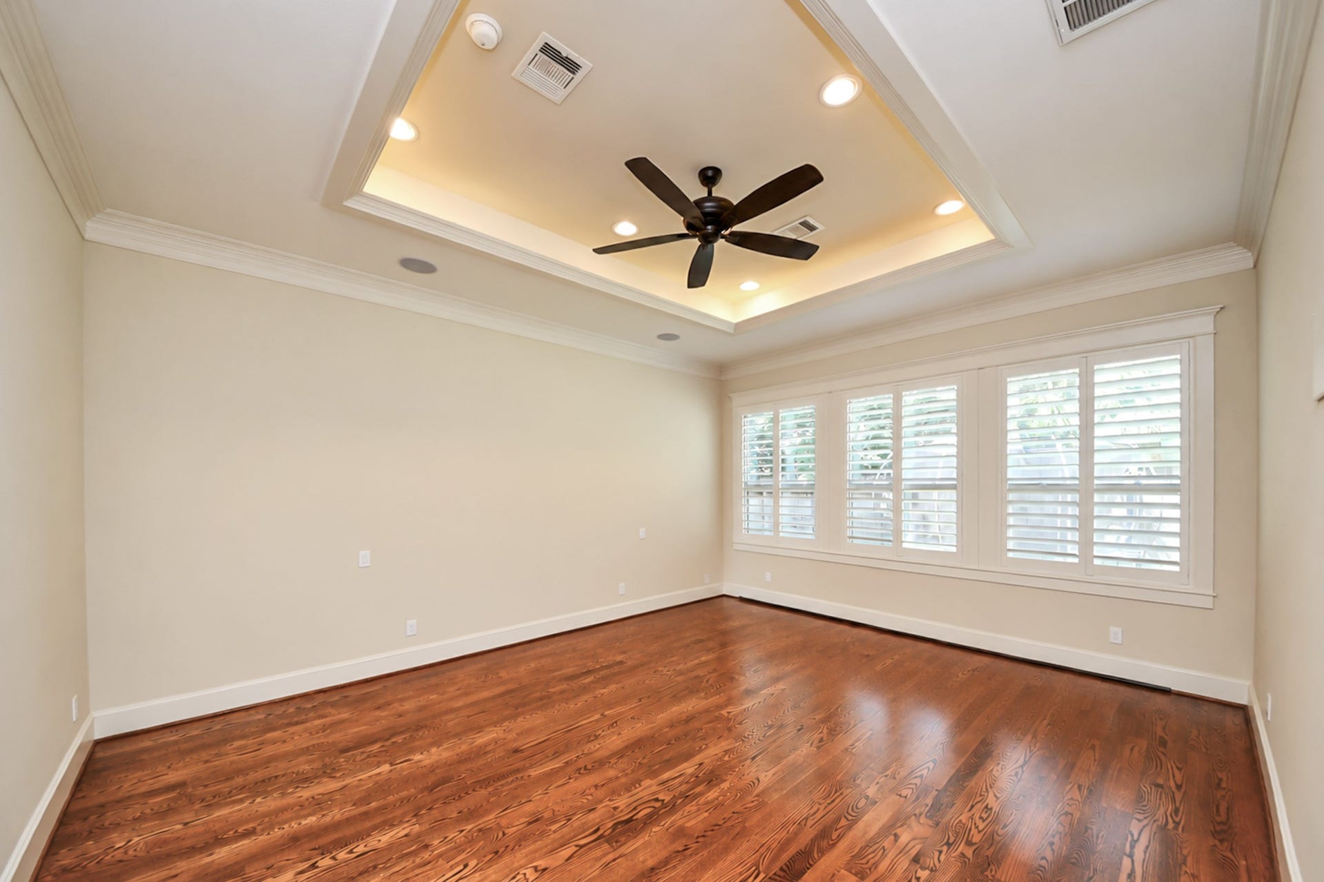 9614 Chatfield Street, Houston, TX 77025 9614 Chatfield Street, Houston, TX 77025