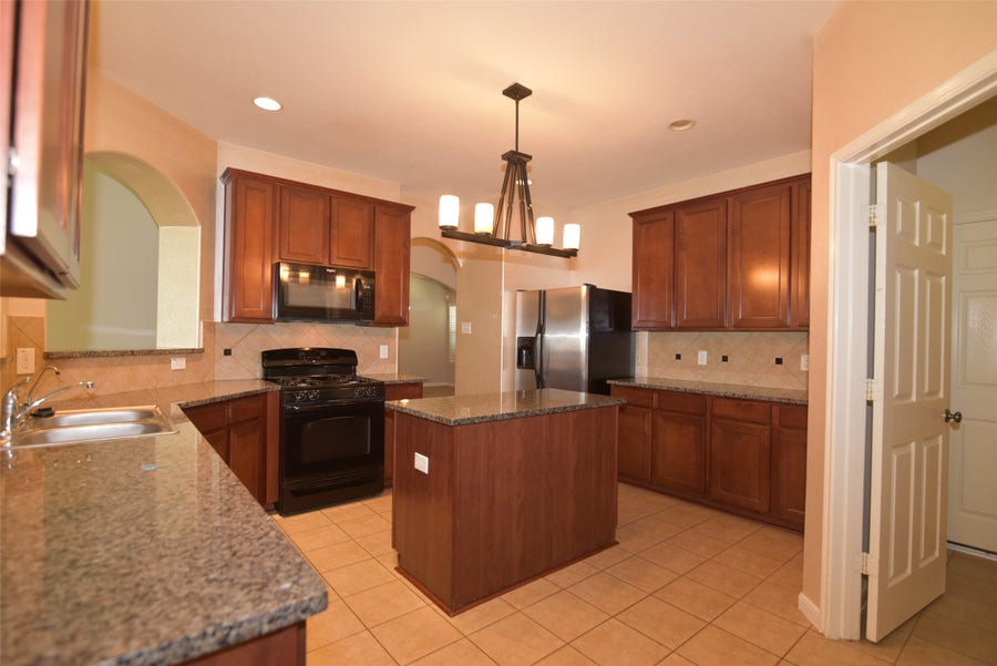 Property photo for 7927 Cardinal Landing Lane, Cypress, TX