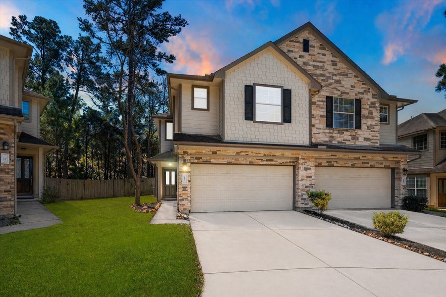 Property photo for 11 Whitekirk Place, Magnolia, TX